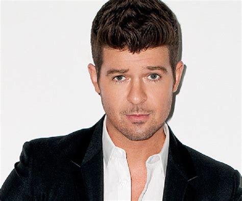 Robin Thicke Biography